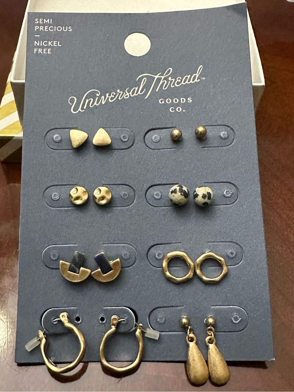 Universal Thread 8-pair gold-tone post earring set NWT
